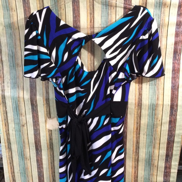 Cato top tie in back so cute - Picture 5 of 6